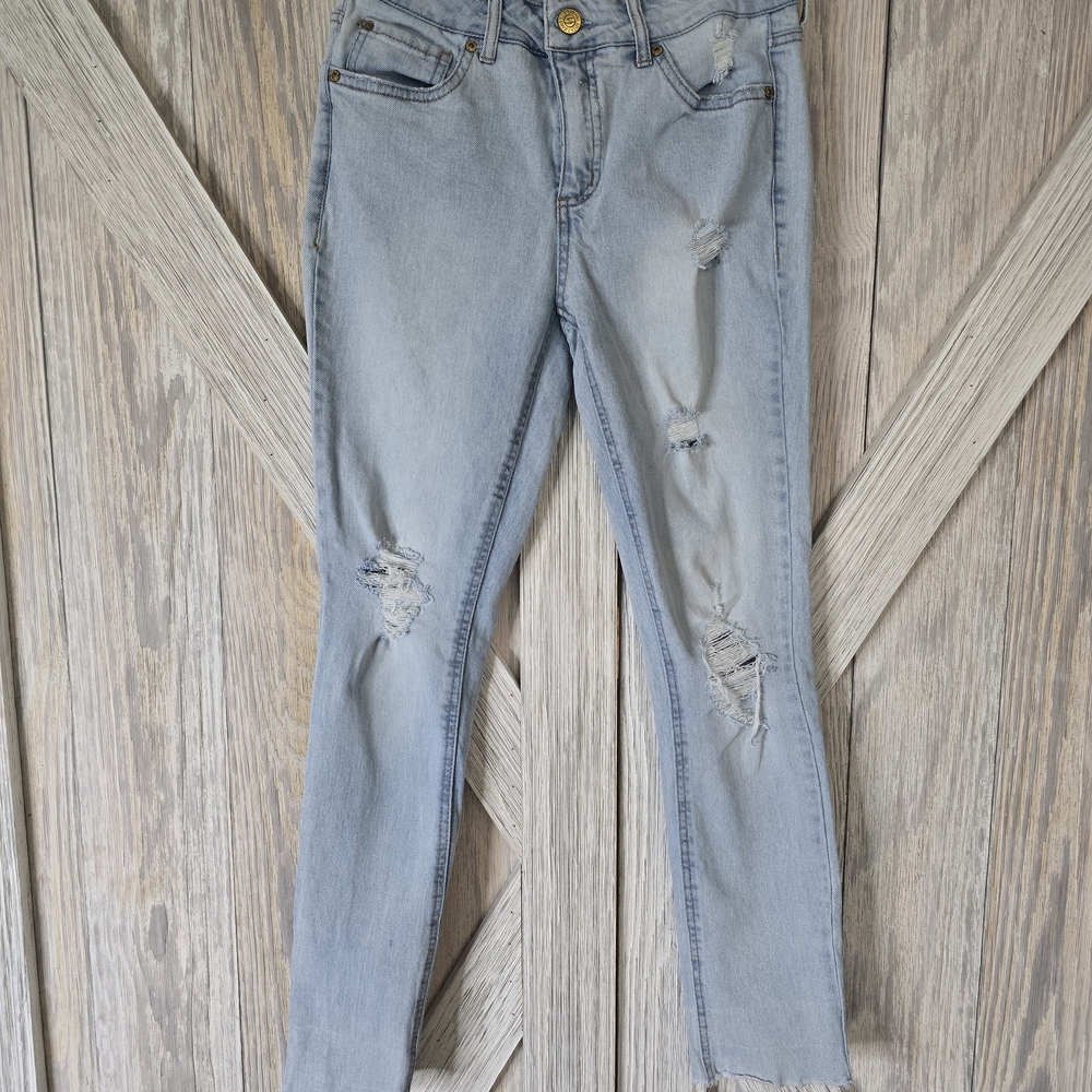 SEVEN 7 DISTRESSED JEANS